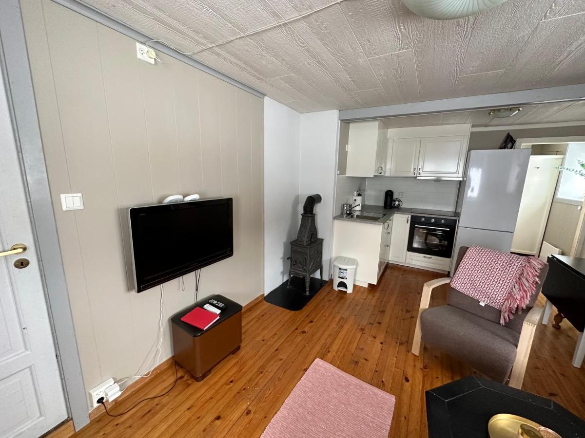 Auregarden - A Rustique Oasis Just A Blink Away From Town Centre Apartamento Vik  Exterior foto